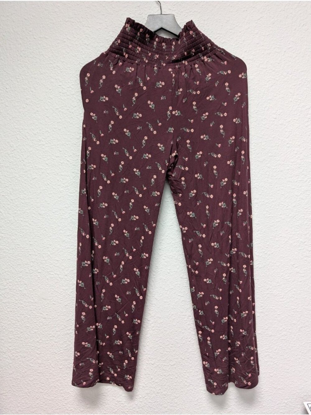Kate Quinn Bamboo Huckleberry Chamomile Women's XS Smocked Gauchos Pants Floral - Picture 2 of 3